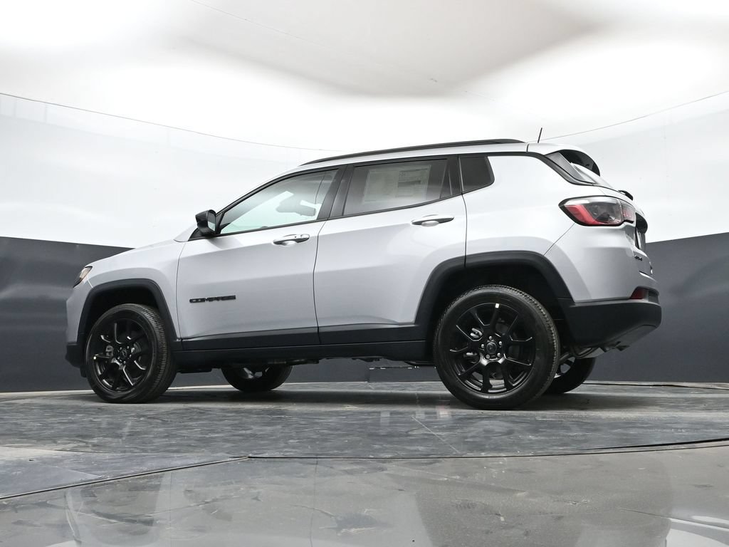 New 2026 Jeep Compass Latitude AWD/4WD image 50