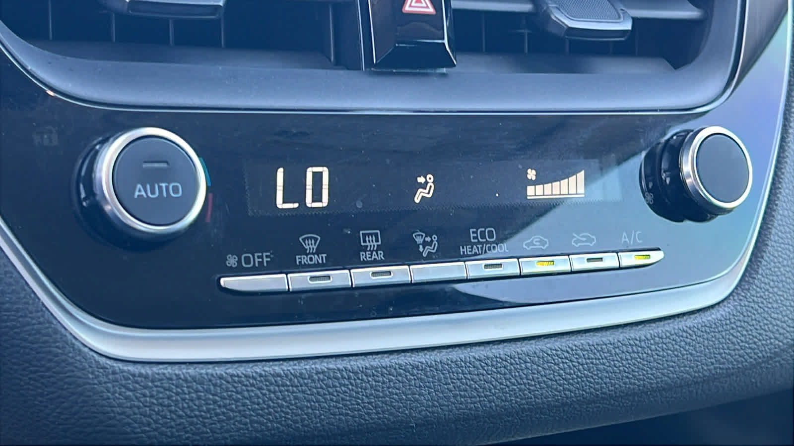 Used 2023 Toyota Corolla LE FWD image 14