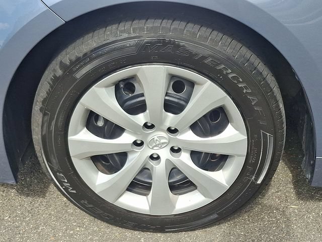 Used 2025 Toyota Corolla LE FWD image 8