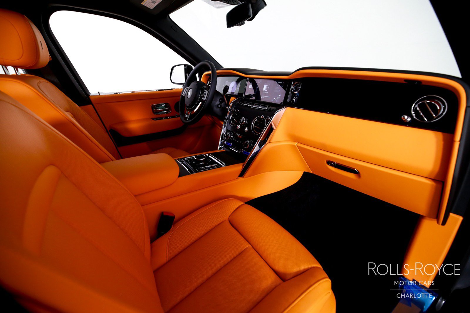 New 2026 Rolls-Royce Cullinan AWD/4WD image 34