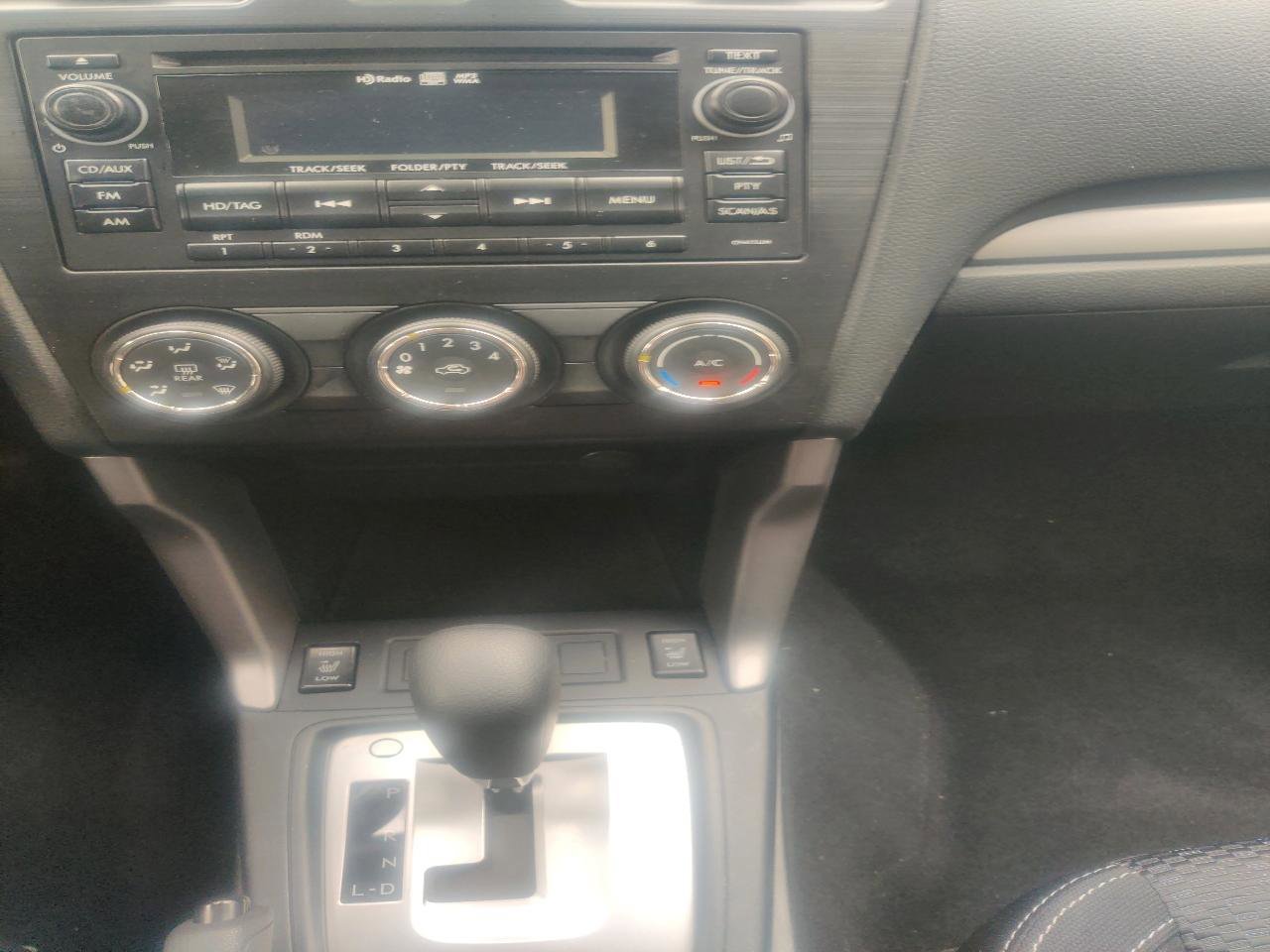 Used 2015 Subaru Forester 2.5i Premium w/ All-Weather Package image 11