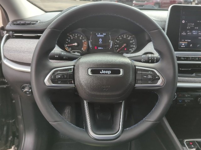 Certified 2022 Jeep Compass Latitude image 11