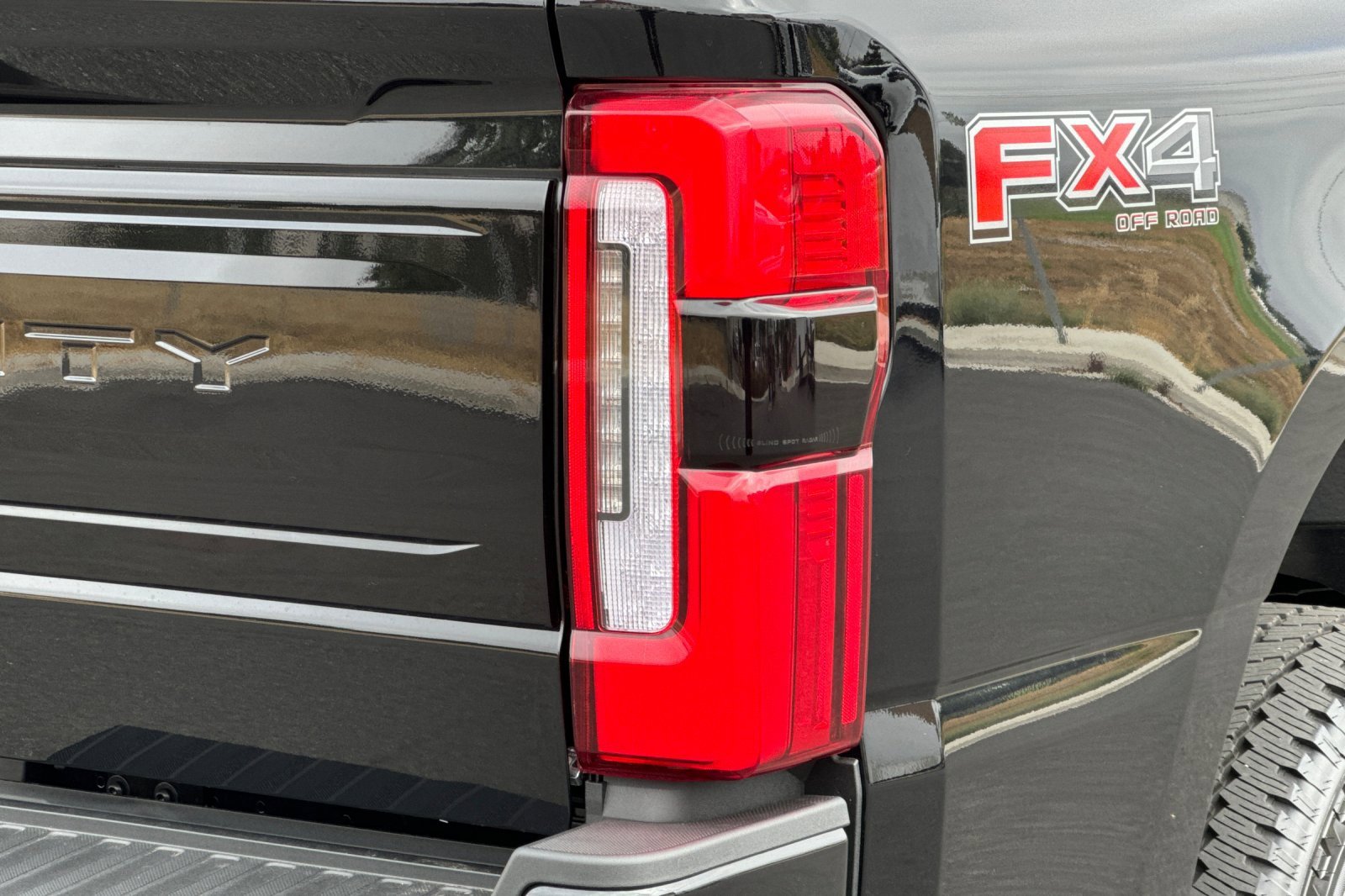 New 2025 Ford F350 Platinum image 30