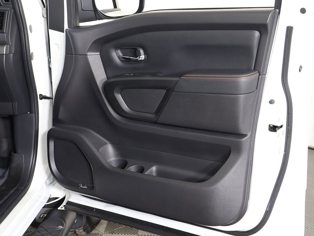 Used 2021 Nissan Titan PRO-4X w/ Pro-4x Convenience Package image 27