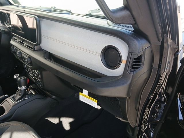 New 2026 Jeep Wrangler Unlimited Sport AWD/4WD image 31
