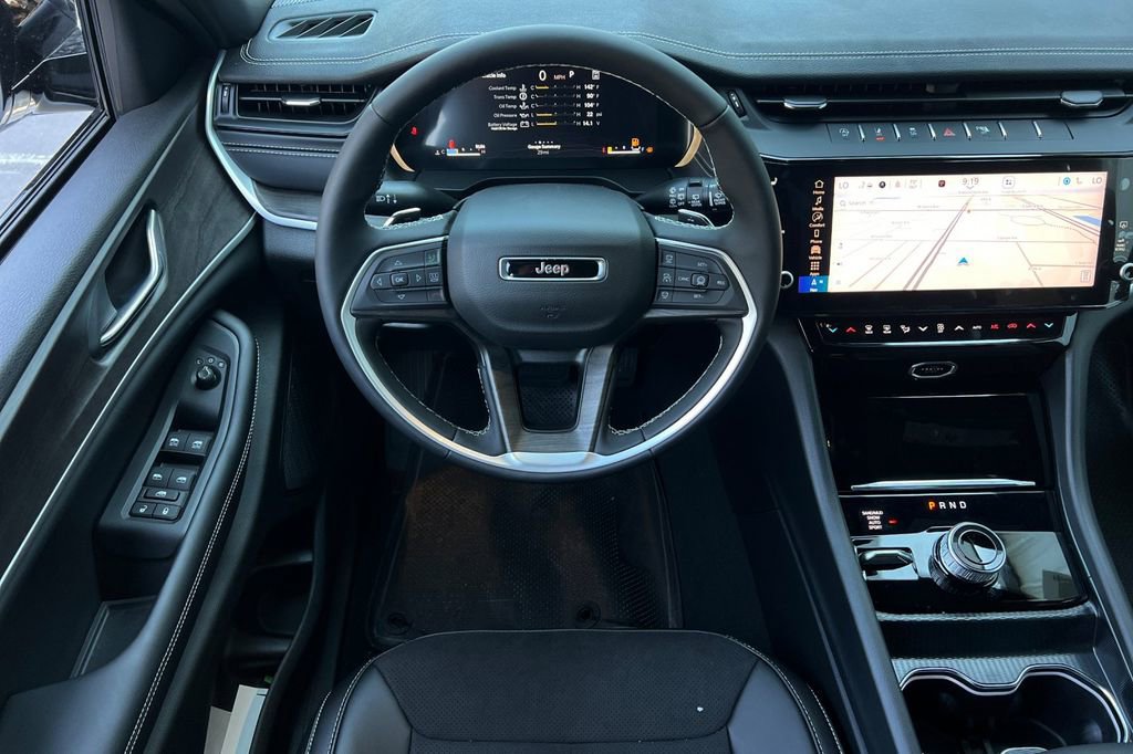 New 2026 Jeep Grand Cherokee L 4WD image 14