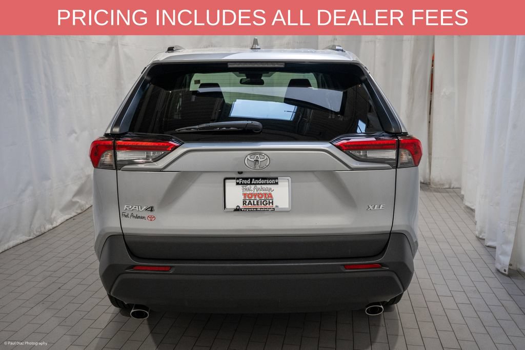 Used 2025 Toyota RAV4 XLE FWD image 4