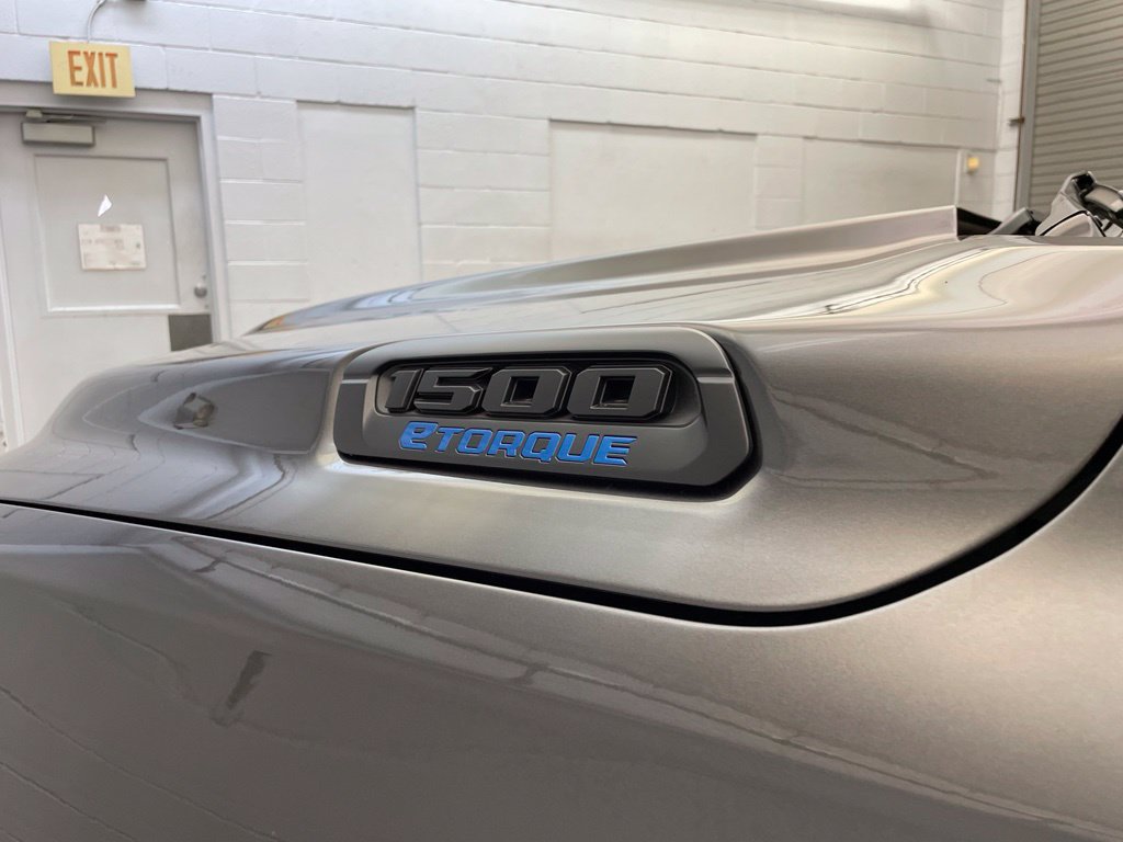 New 2026 RAM 1500 Express AWD/4WD image 9