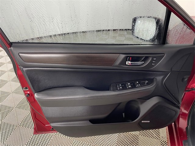 Used 2016 Subaru Legacy 3.6R Limited w/ Popular Package #4 image 15