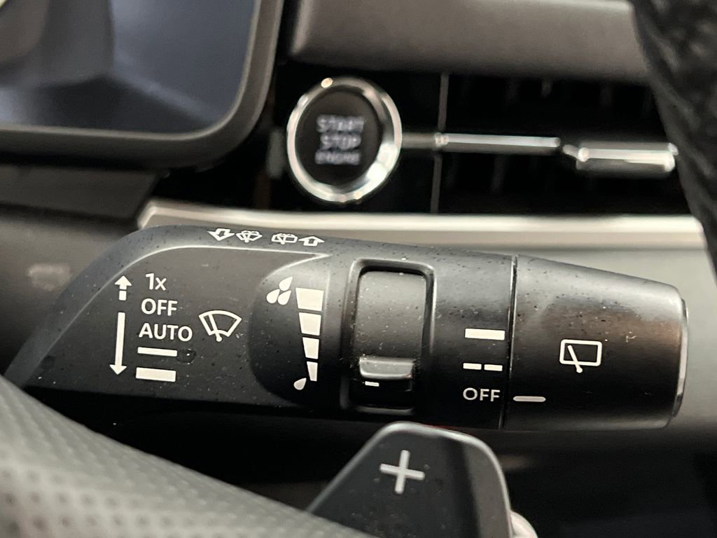 Used 2025 Mitsubishi Outlander SE image 48