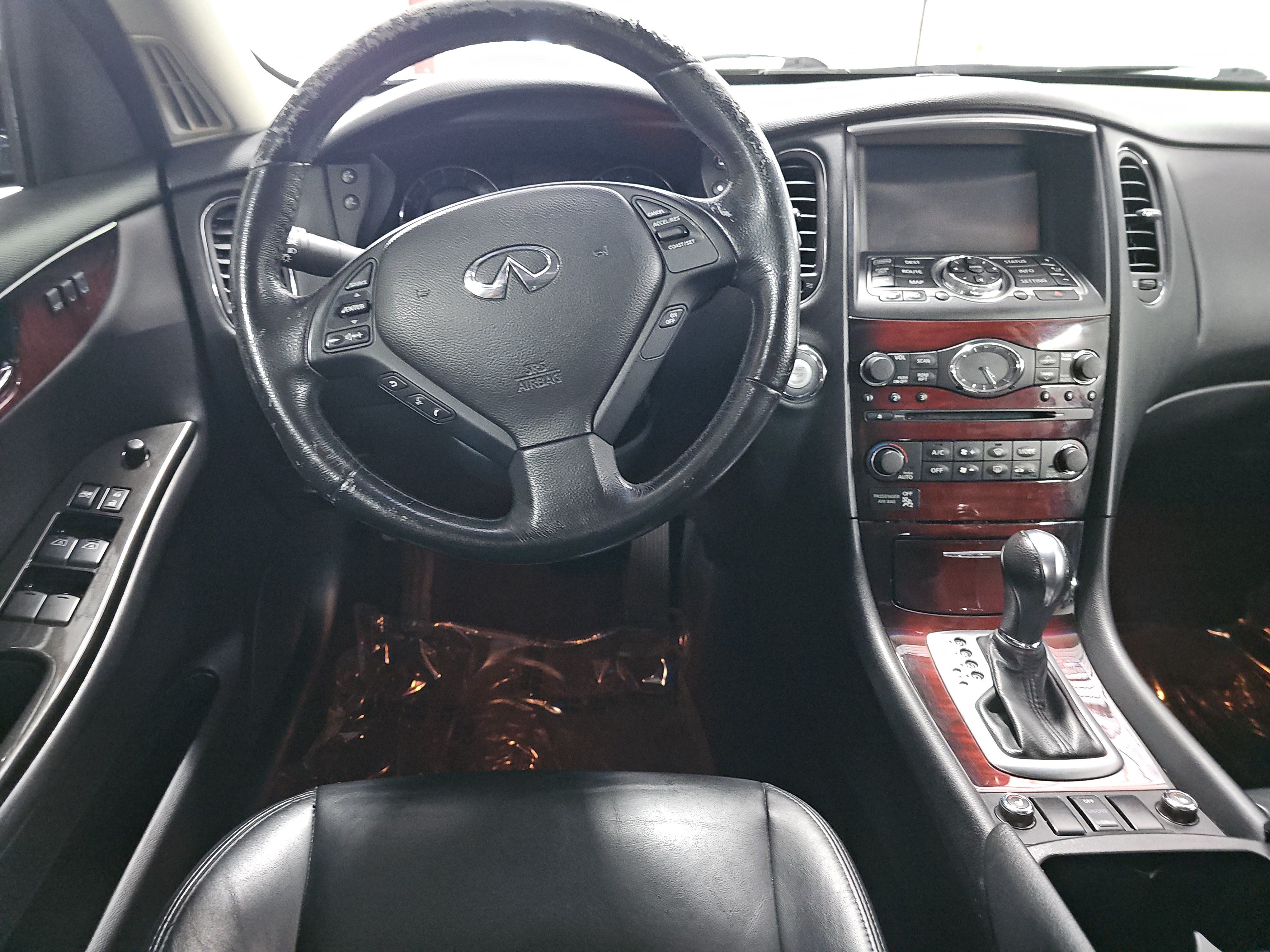 Used 2016 INFINITI QX50 2WD w/ Premium Plus Package image 16