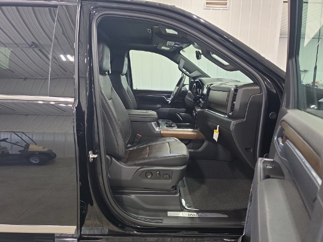 Used 2026 Chevrolet Silverado 3500 High Country AWD/4WD image 29