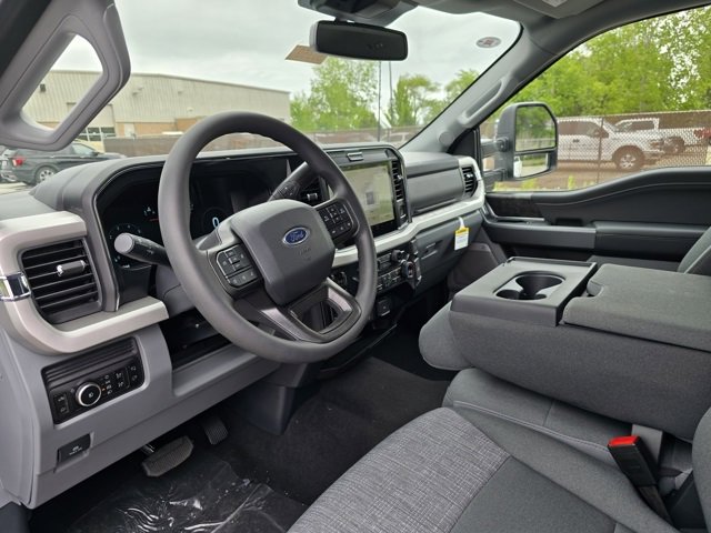 New 2025 Ford F350 XLT w/ Black Appearance Package image 12