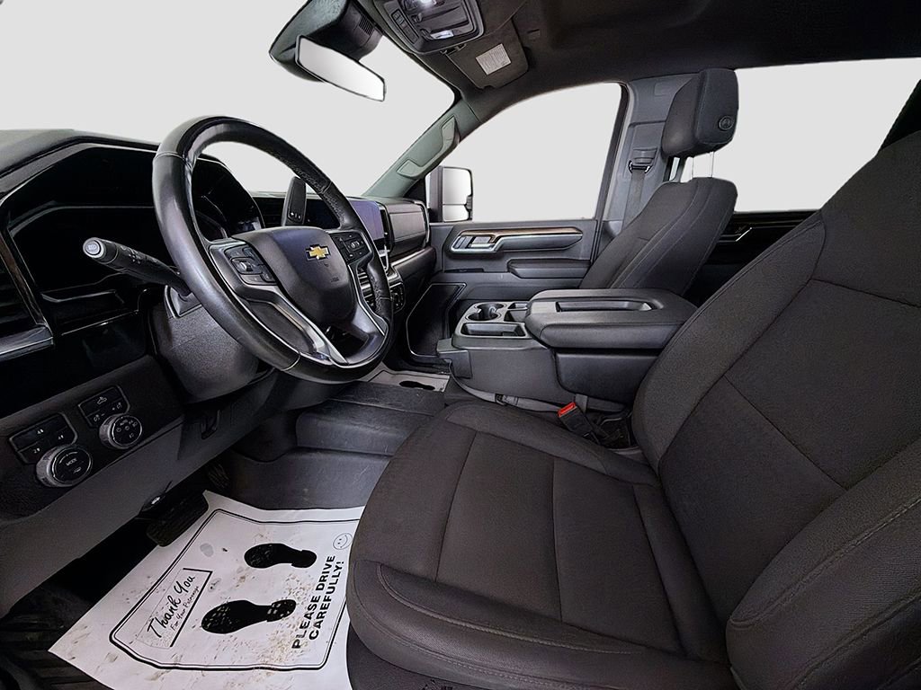 Used 2024 Chevrolet Silverado 2500 LT image 19