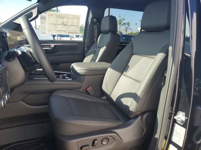 New 2026 Chevrolet Suburban LT w/ Comfort Package image 19