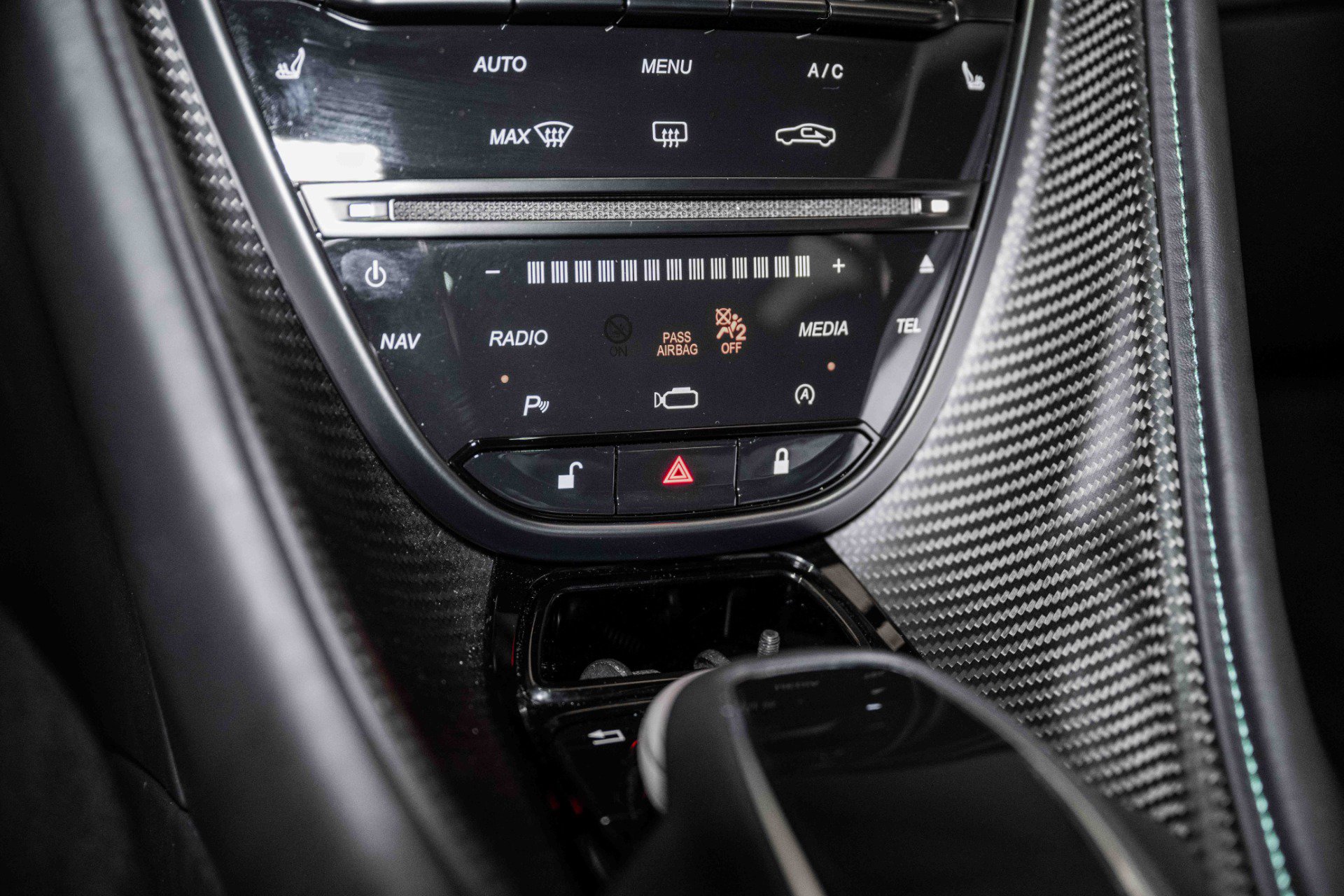 Used 2023 Aston Martin DBS Coupe RWD image 26