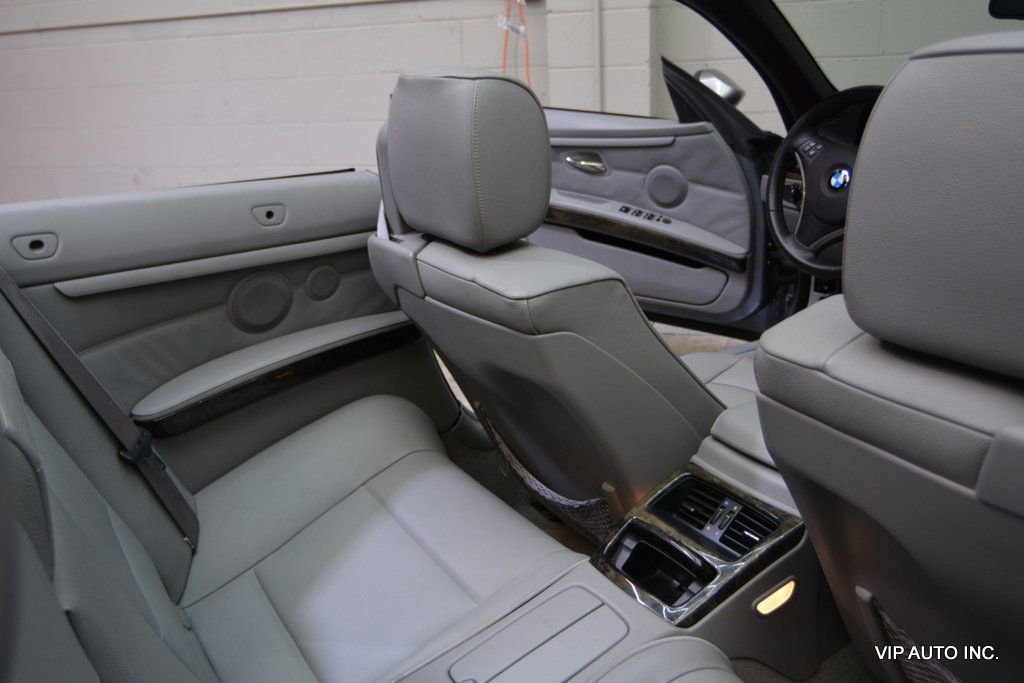 Used 2007 BMW 335i Convertible image 21
