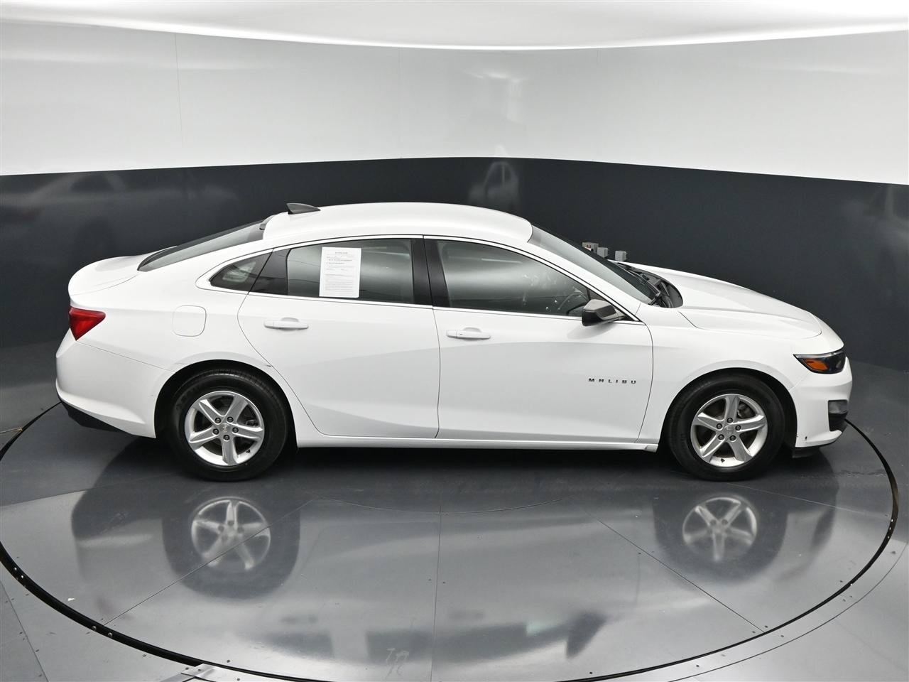 Used 2023 Chevrolet Malibu LS FWD image 22