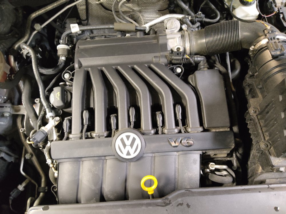 Used 2021 Volkswagen Atlas Cross Sport SE w/ V6 Towing Package FWD image 30