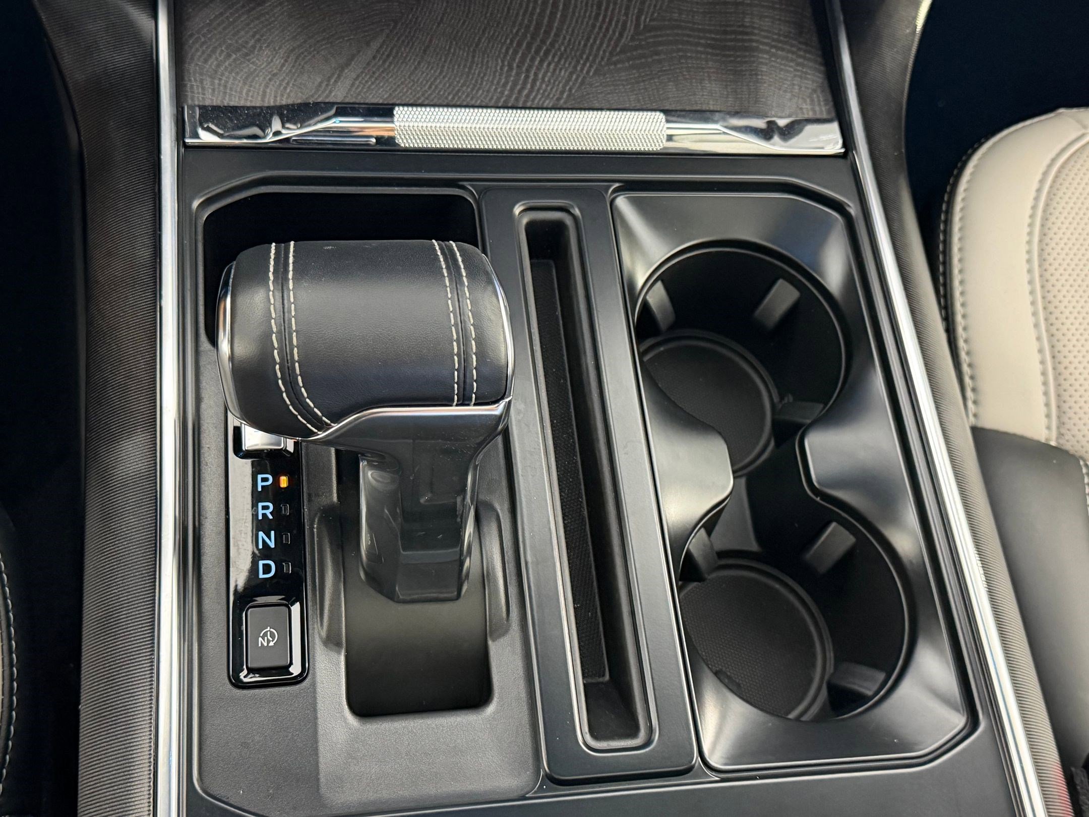 Used 2023 Ford F150 Lightning Platinum image 28