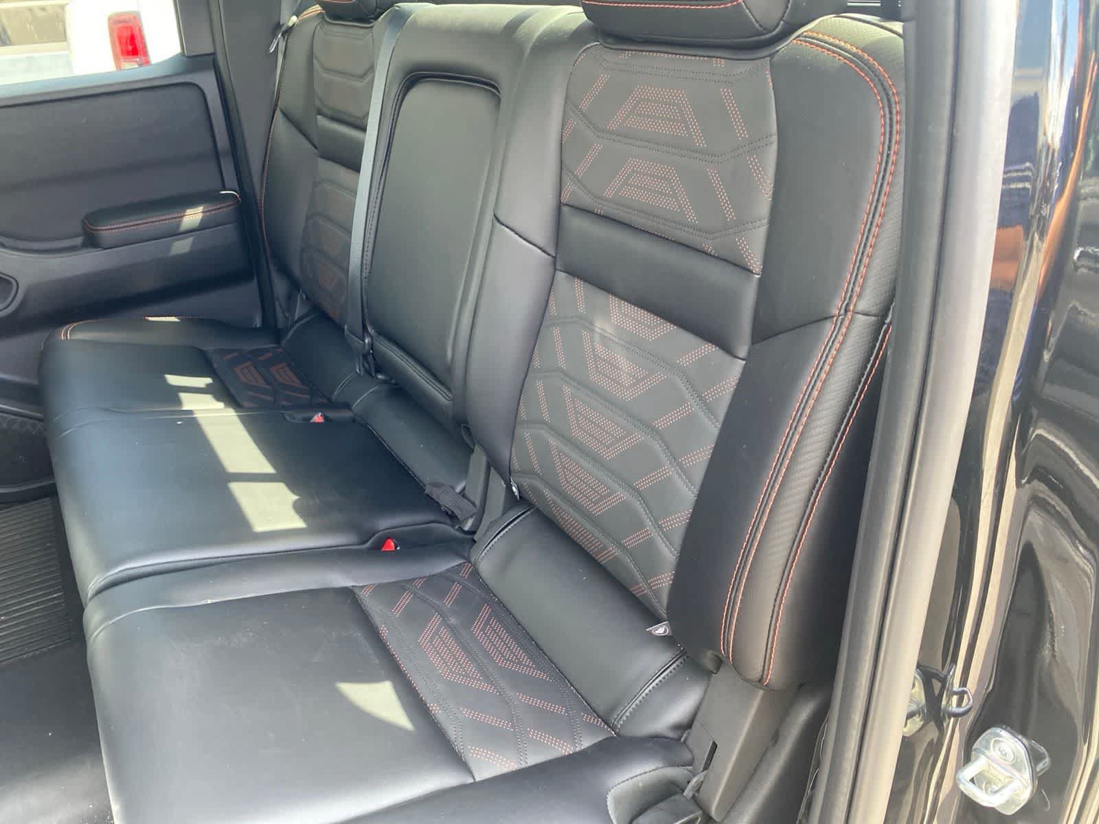 Used 2025 Nissan Frontier PRO-4X w/ Pro Premium Package AWD/4WD image 13
