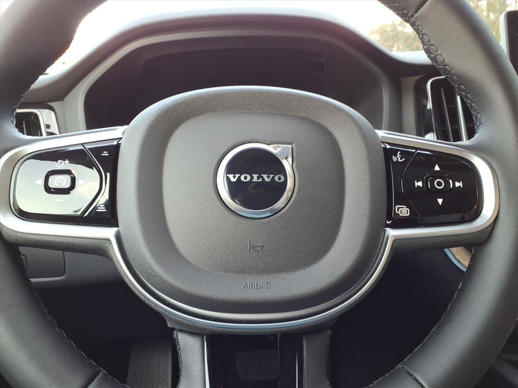 New 2026 Volvo XC60 B5 Plus w/ Protection Package Premier image 24