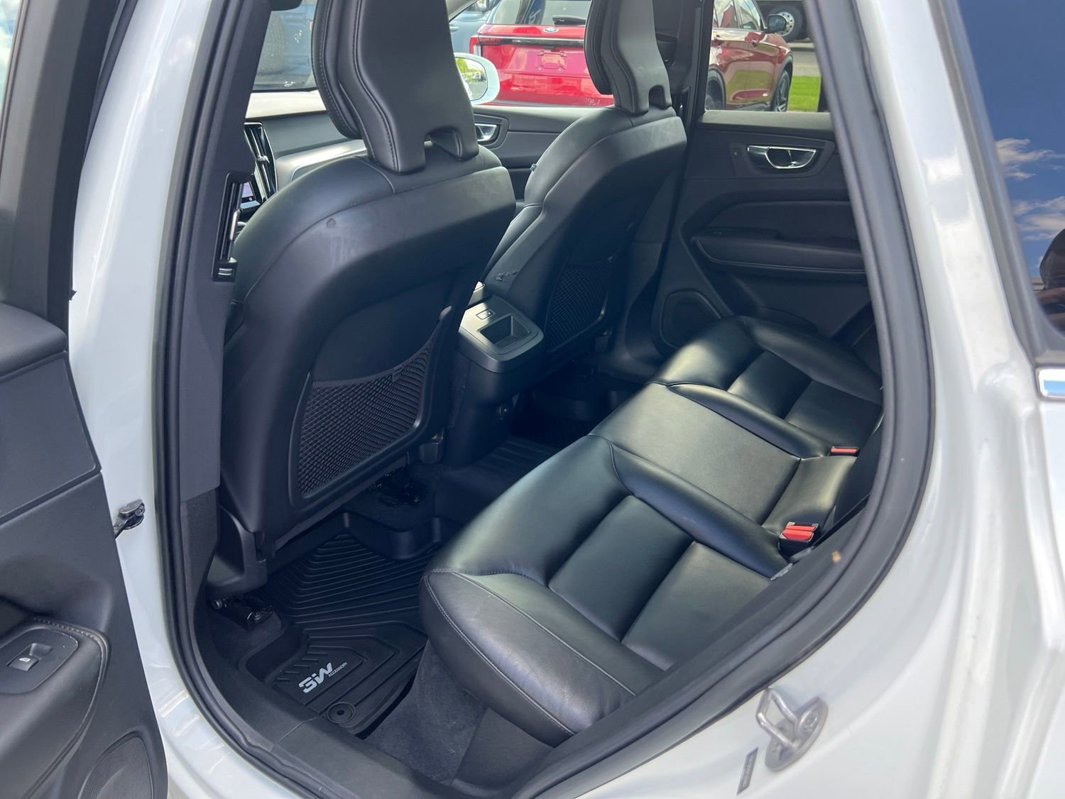 Used 2023 Volvo XC60 B5 Core AWD/4WD image 43