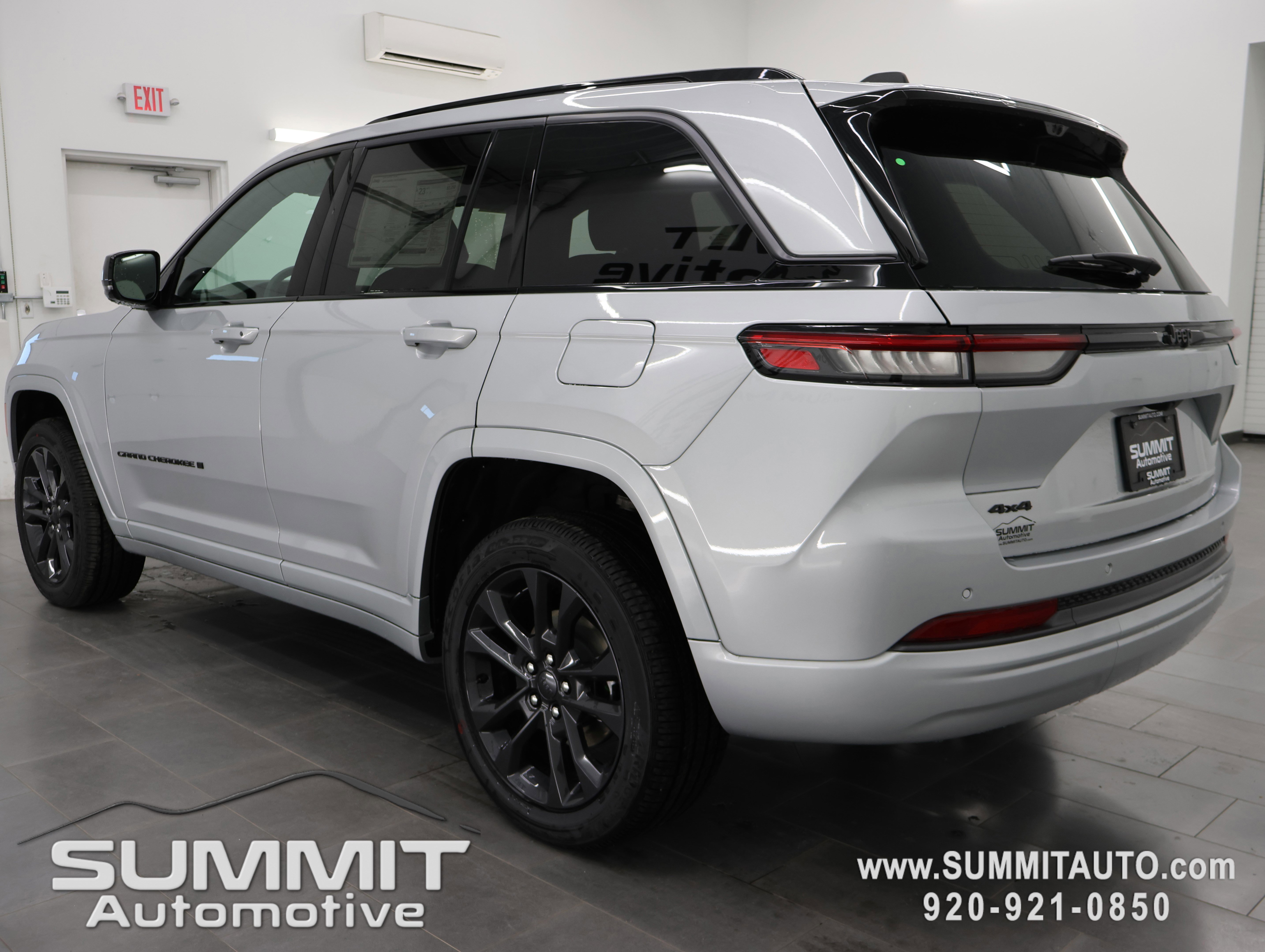 New 2026 Jeep Grand Cherokee Limited Reserve image 6