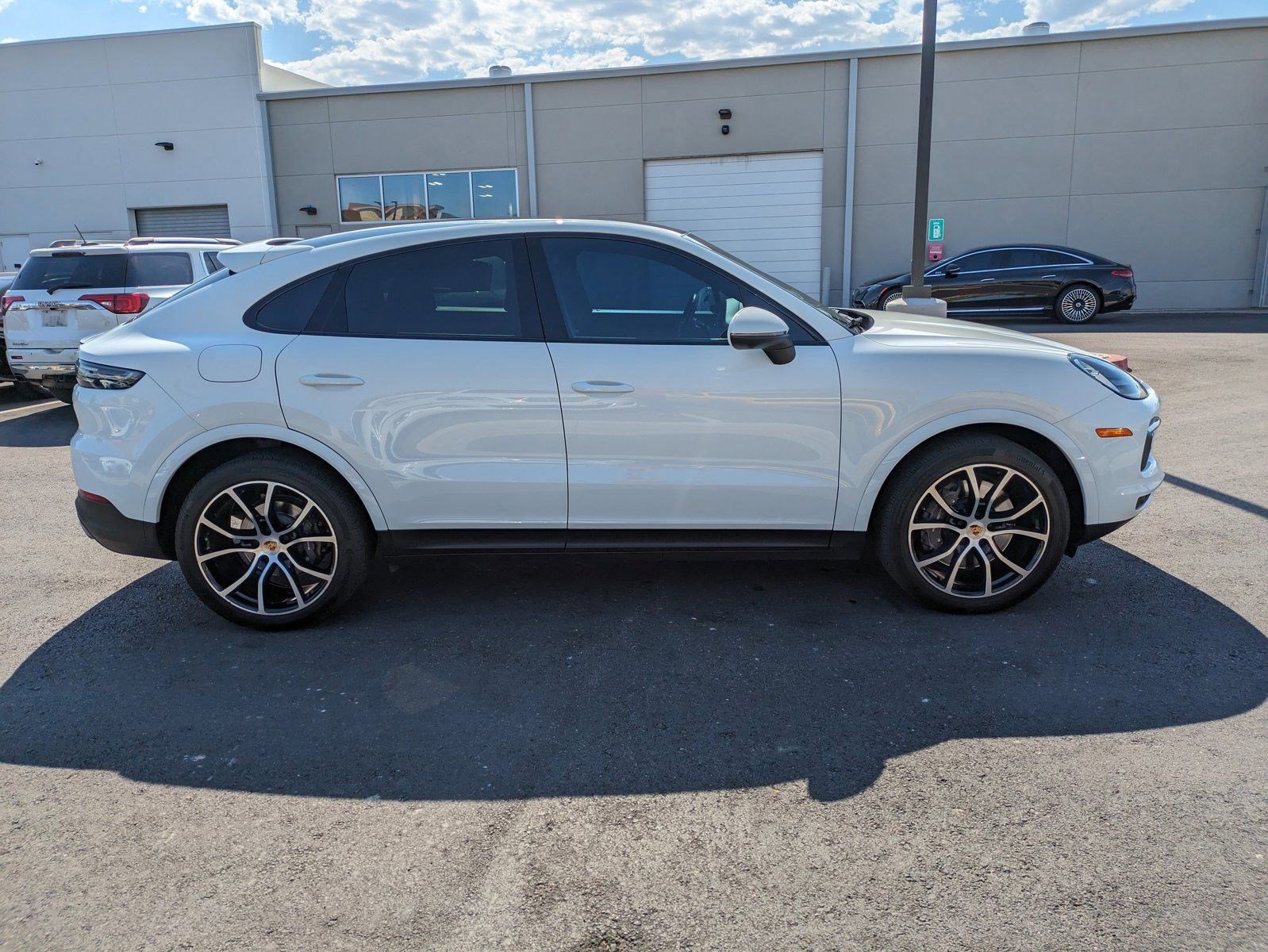 Certified 2023 Porsche Cayenne Coupe image 8