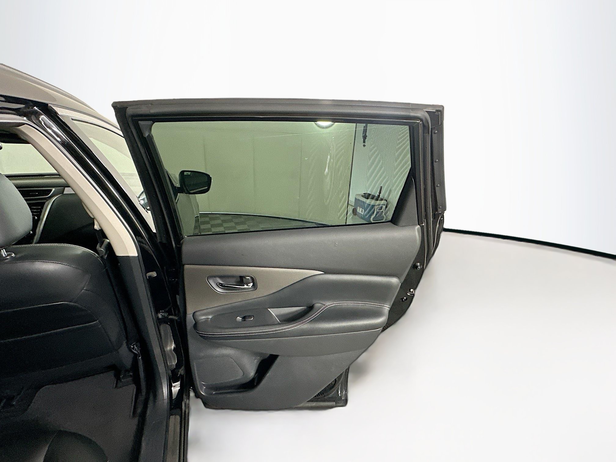 Used 2024 Nissan Murano SV w/ SV Midnight Edition Package FWD image 28