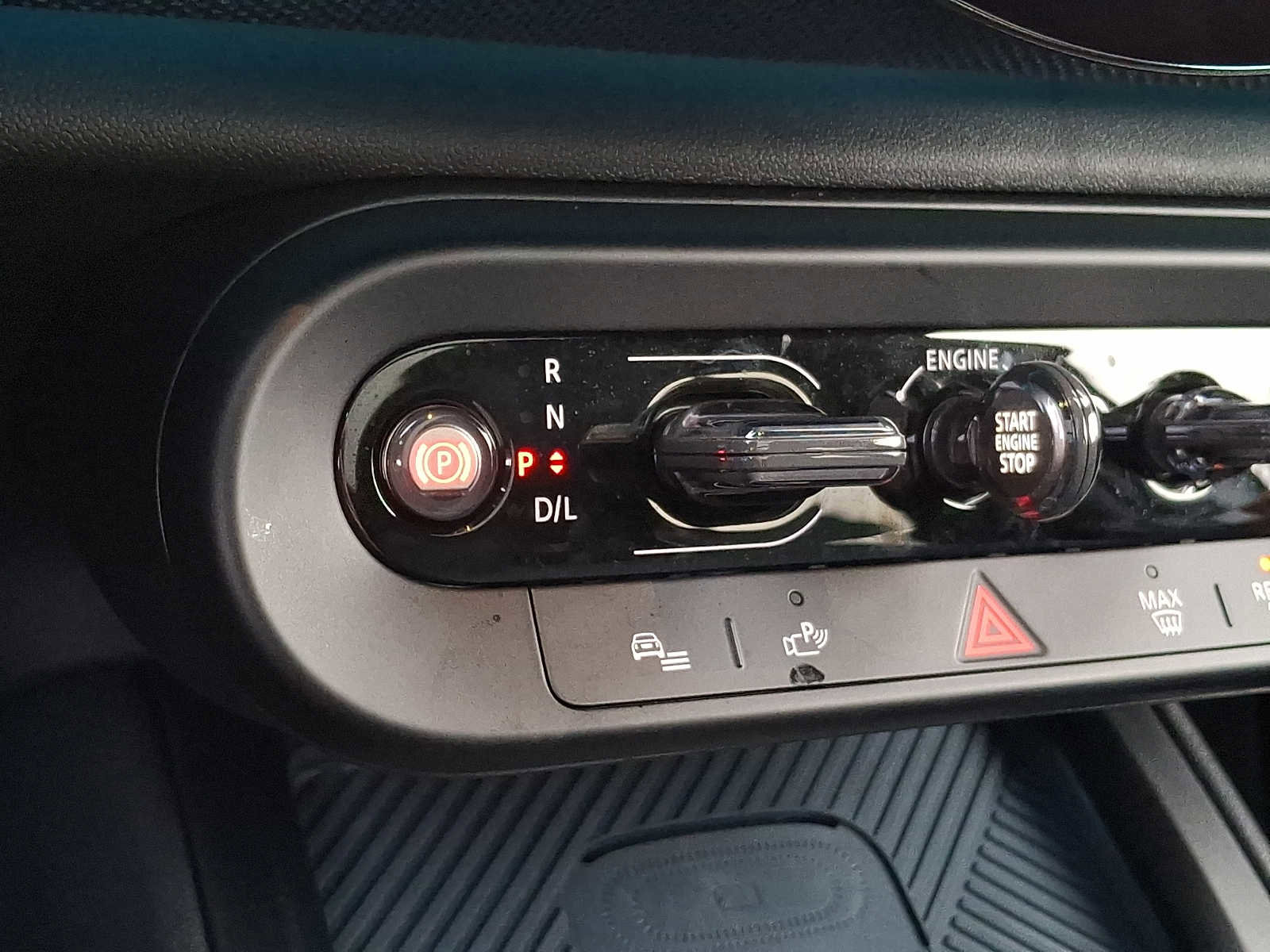 Certified 2025 MINI Cooper Countryman S w/ Comfort Package Max image 14