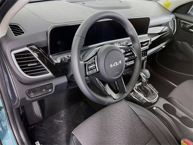 New 2026 Kia Seltos S image 7
