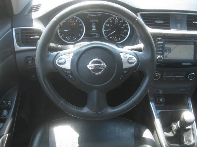 Used 2017 Nissan Sentra SR Turbo w/ SR Turbo Premium Package FWD image 14