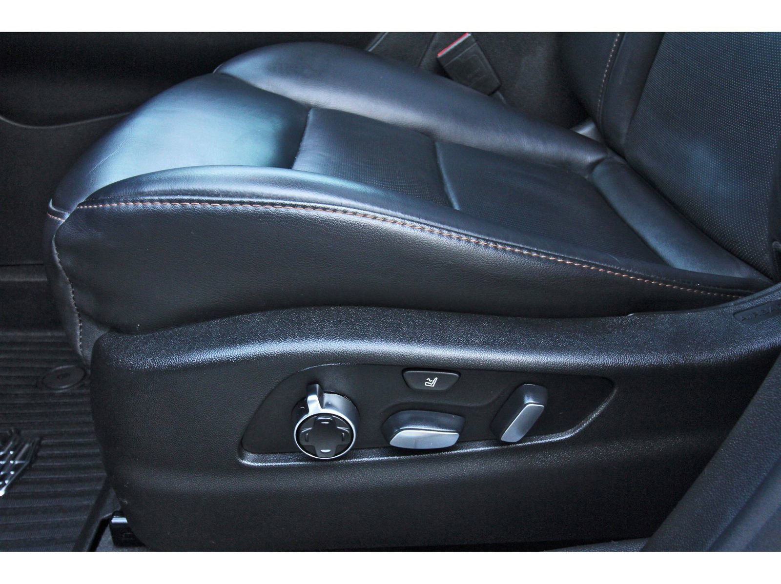 Used 2021 Cadillac XT4 Sport image 30