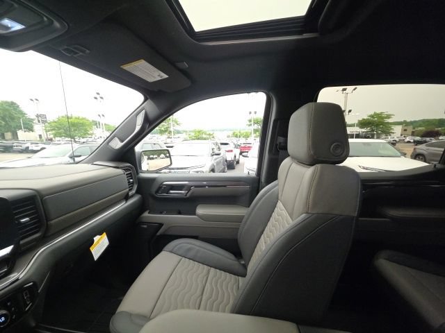 New 2026 Chevrolet Silverado 1500 ZR2 w/ Dark Appearance Package AWD/4WD image 25