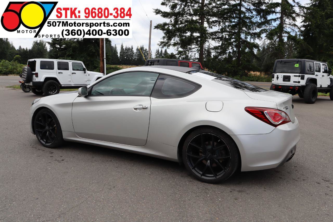 Used 2013 Hyundai Genesis 2.0T RWD image 6