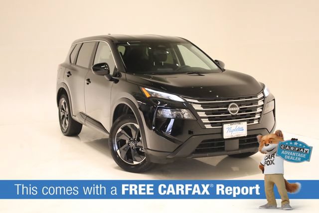 Used 2025 Nissan Rogue SV AWD/4WD image 2