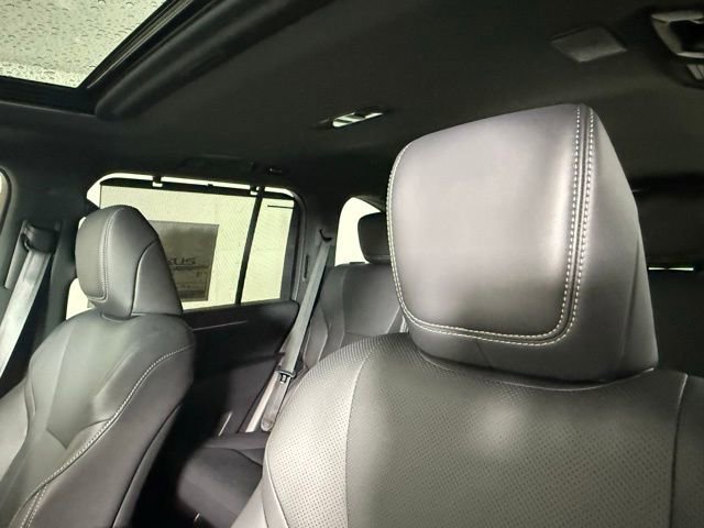 New 2025 Lexus LX 600 4WD w/ Luxury Package image 15