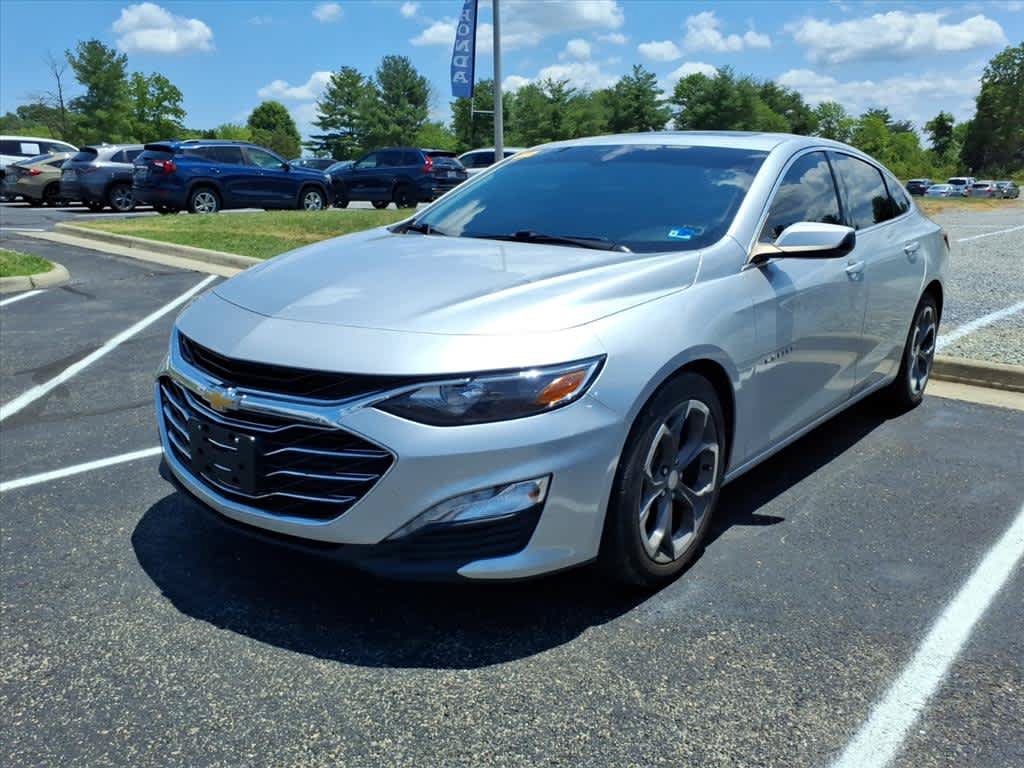 Used 2022 Chevrolet Malibu LT FWD image 2