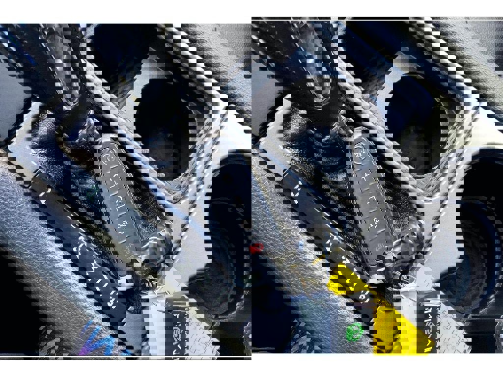 Used 2019 Ford Taurus SEL w/ Equipment Group 201A image 13