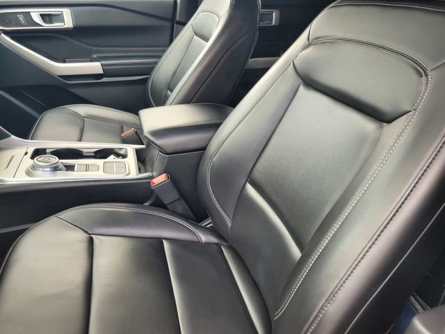 Certified 2023 Ford Explorer XLT w/ Equipment Group 202A image 11