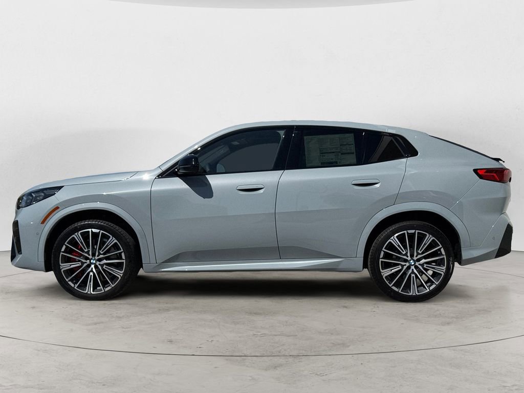 Used 2025 BMW X2 xDrive28i w/ Premium Package AWD/4WD image 4
