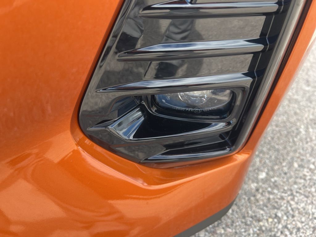 Certified 2023 Nissan Kicks SR w/ SR Premium Package FWD image 31