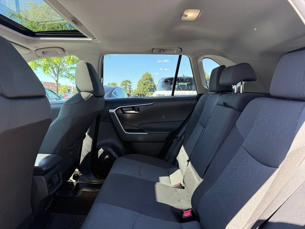 Used 2025 Toyota RAV4 XLE w/ Convenience Package AWD/4WD image 16