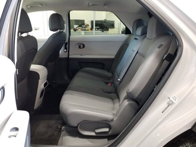 Certified 2025 Hyundai Ioniq 5 SEL image 15