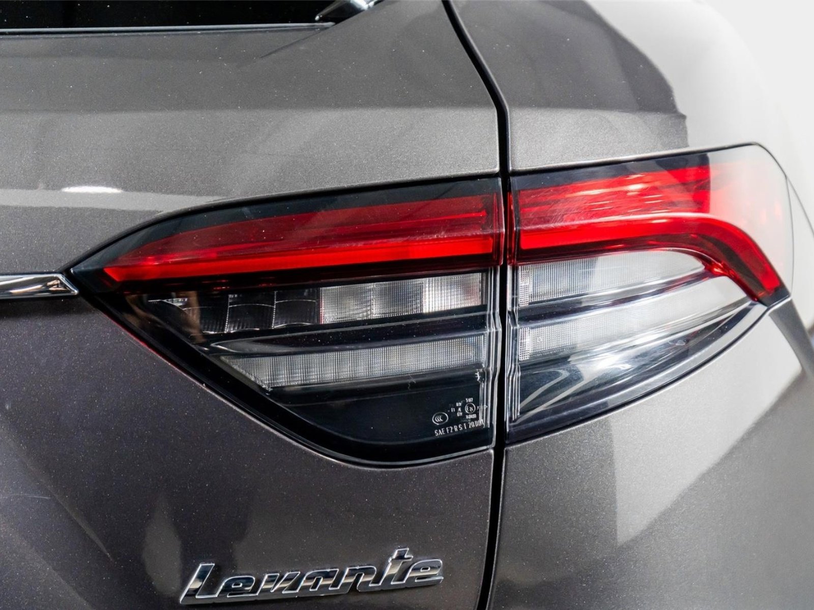 Used 2022 Maserati Levante GT image 32