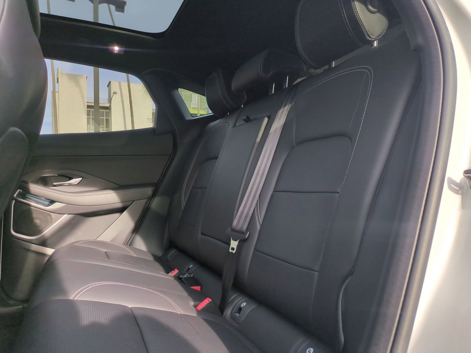 Used 2024 Jaguar E-PACE R-Dynamic SE image 25