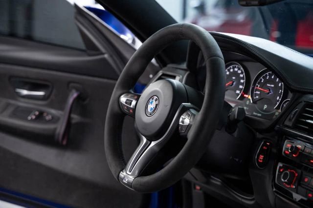 Used 2019 BMW M4 CS image 21