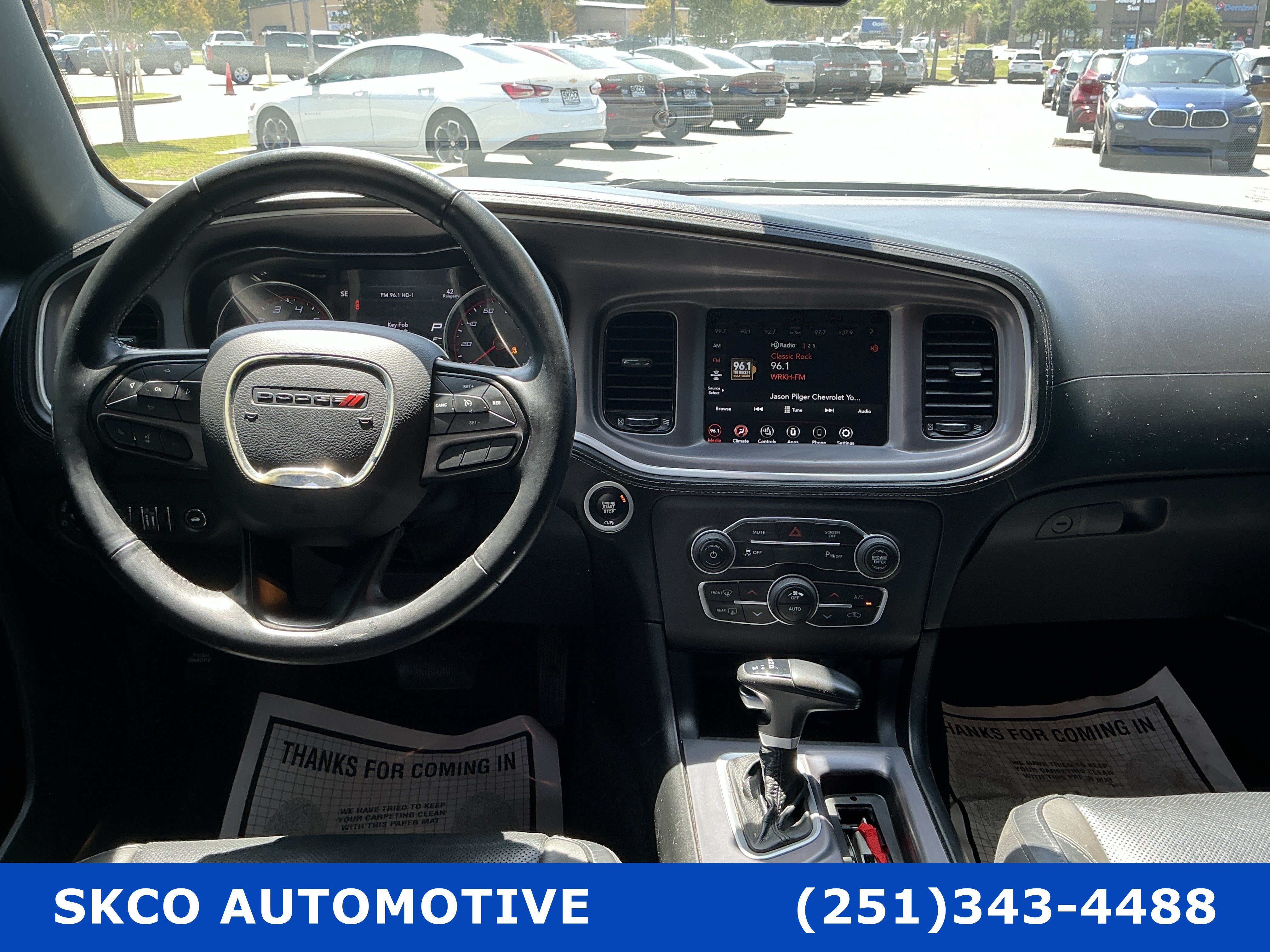 Used 2022 Dodge Charger SXT w/ Plus Group RWD image 15