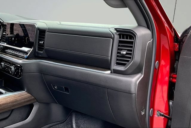 Used 2025 Chevrolet Silverado 1500 RST AWD/4WD image 27